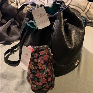 Purse and wallet Coach